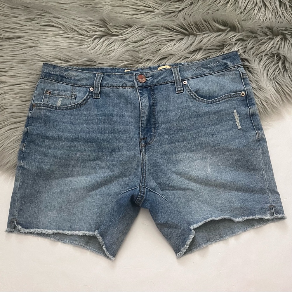 Seven7 Raw Hem Weekend Shorts
